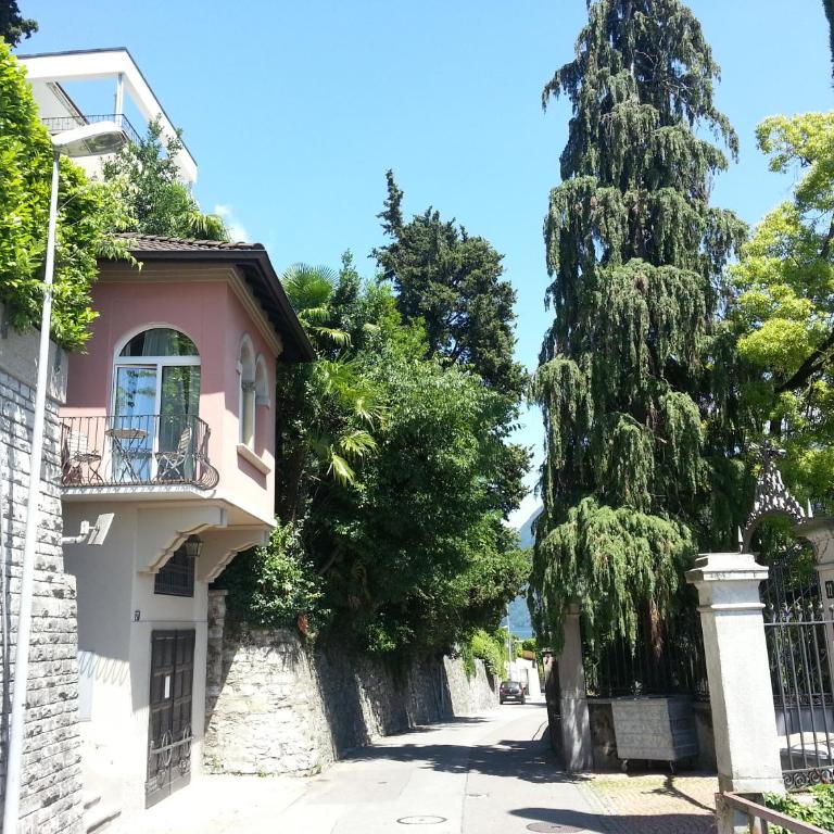 Romantic Bijou - Romantic Bijou with Lake View - Luxury Interior - 1
