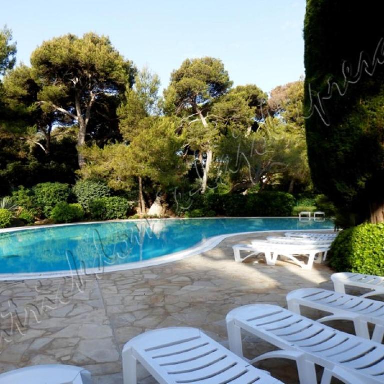 HYERES, Magnifique Parc de la Presqu'île avec Piscine et Plage face à Porquerolles ! - Apartment - 16