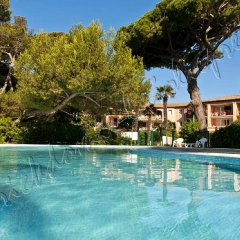 HYERES, Magnifique Parc de la Presqu'île avec Piscine et Plage face à Porquerolles ! - Apartment - 42
