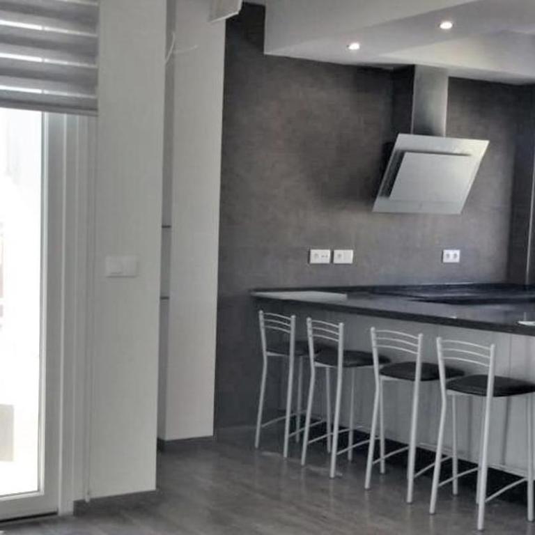 Avenida de las Piletas - Apartamento de 2 dormitorios - 15