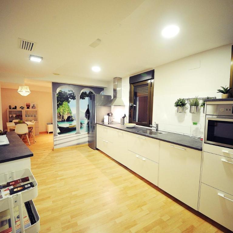 DONES Apartamento en el Casco Histórico de Zaragoza - Apartamento - 1
