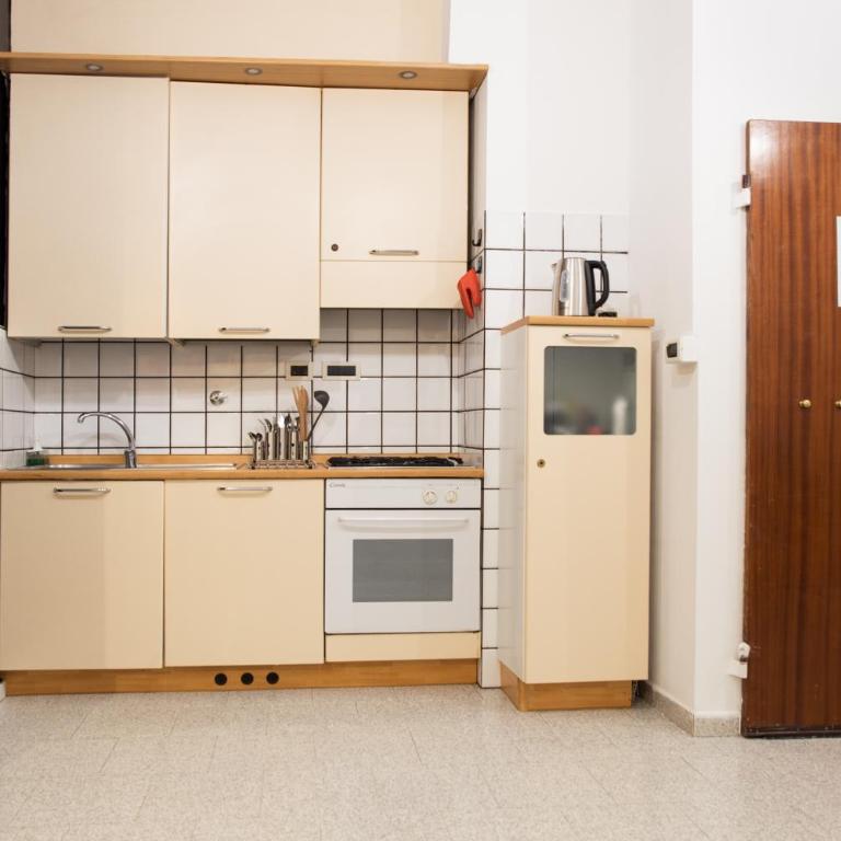 8- Tourist House Bologna - Light House - Self check-in - Appartamento con 1 Camera da Letto - 27