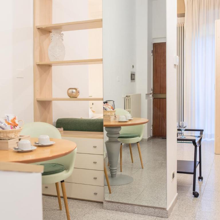 8- Tourist House Bologna - Light House - Self check-in - Appartamento con 1 Camera da Letto - 17