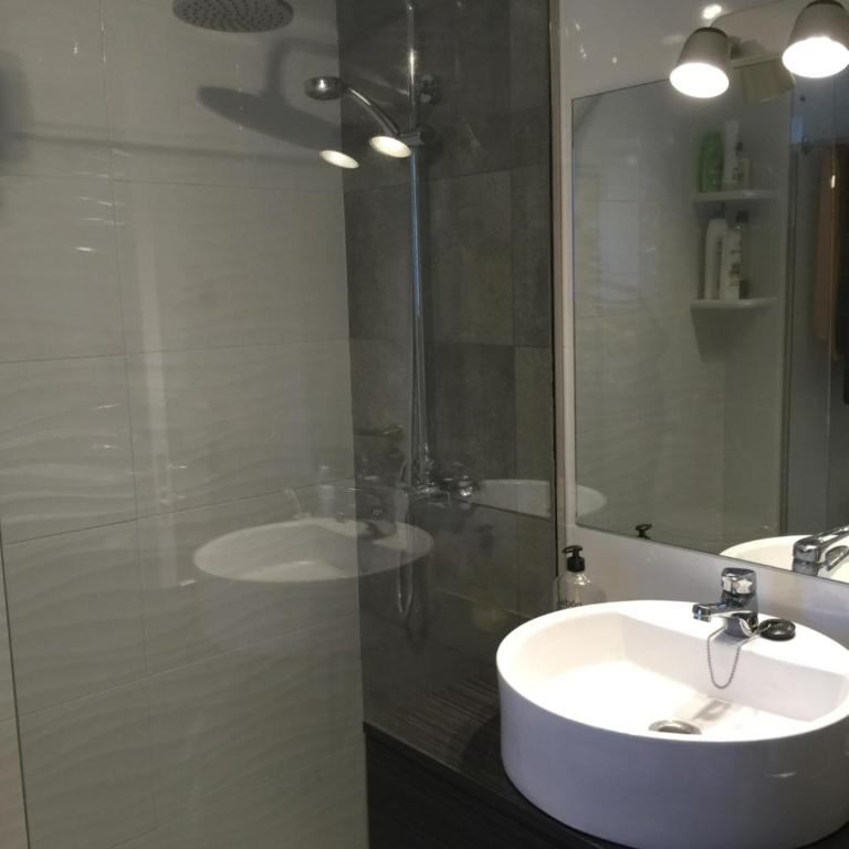 Málaga en familia - Two-Bedroom Apartment with Terrace and Sea View - 6