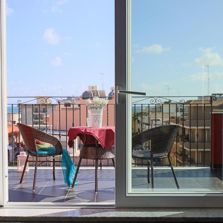 Casa Zefiro - Apartamento con balcón y vistas al mar - 2