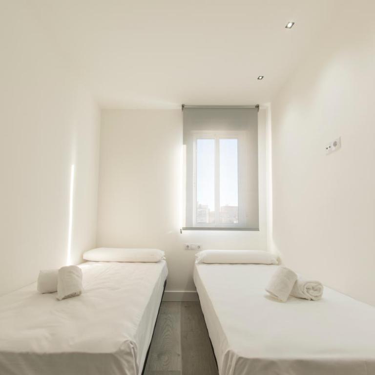 SohoSuites Villavieja - Penthouse Apartment with Private Terrace - 34