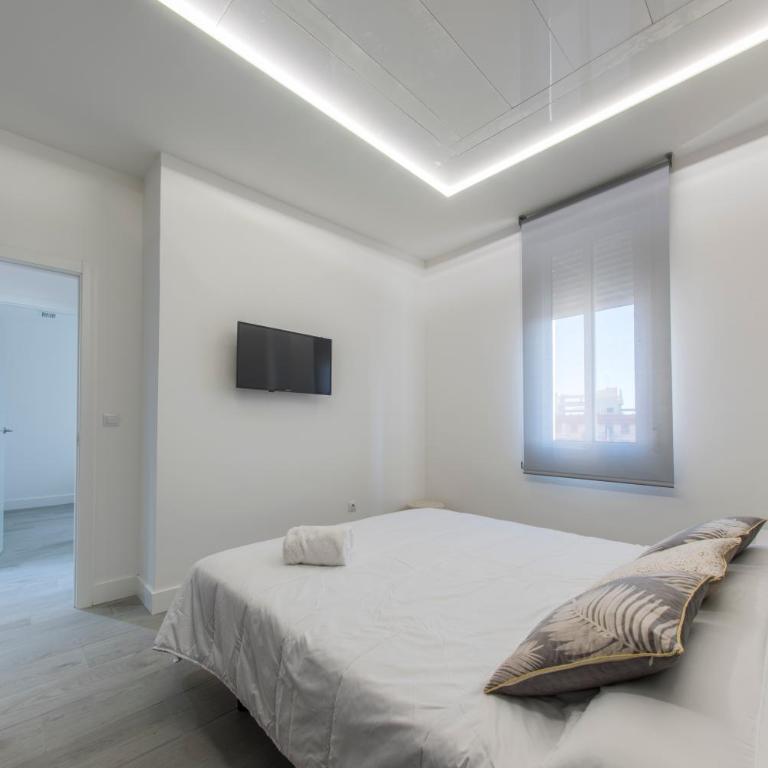 SohoSuites Villavieja - Penthouse Apartment with Private Terrace - 10
