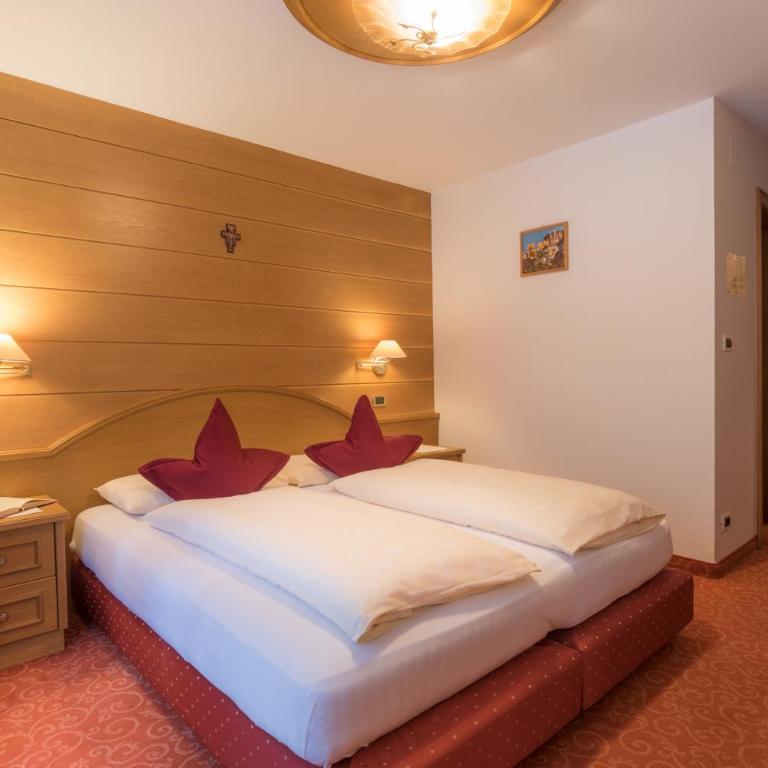 Garni La Vara - Doppel-/Zweibettzimmer mit Bergblick - 4