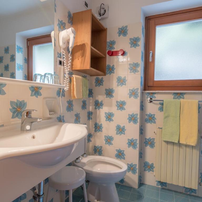 Garni La Vara - Doppel-/Zweibettzimmer mit Bergblick - 2