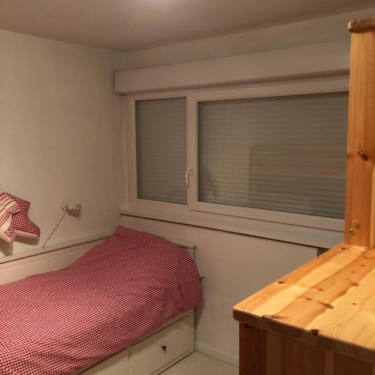 Lauzes - Apartment with Balcony - 11