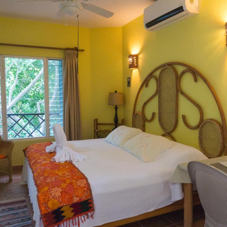 Sea Hawk Suites - Studio - 1