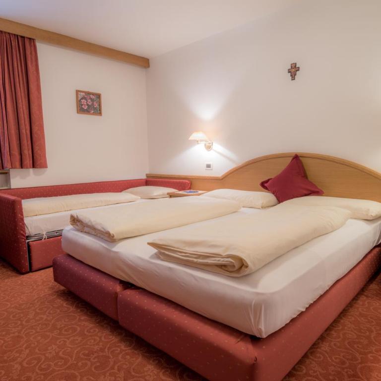 Garni La Vara - Dreibettzimmer - 1
