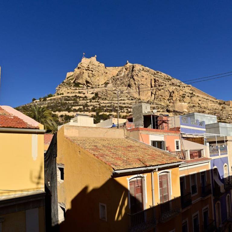 SohoSuites Villavieja - Penthouse Apartment with Private Terrace - 21