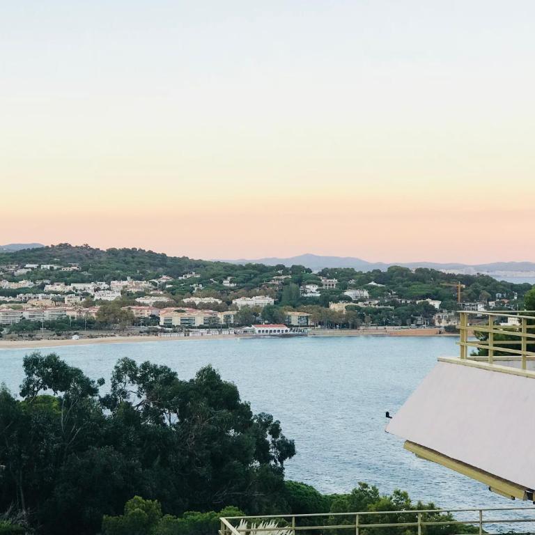 Precioso apartamento en S'Agaró con fantásticas vistas al mar - Apartamento de 1 dormitorio - 65