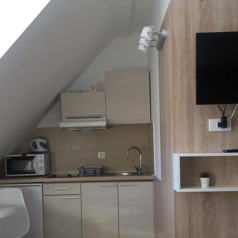 Peak Center Konaci - Studio Apartment - 11