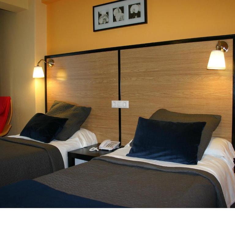 Hostal Mara - Habitación Doble - 1 o 2 camas - 6