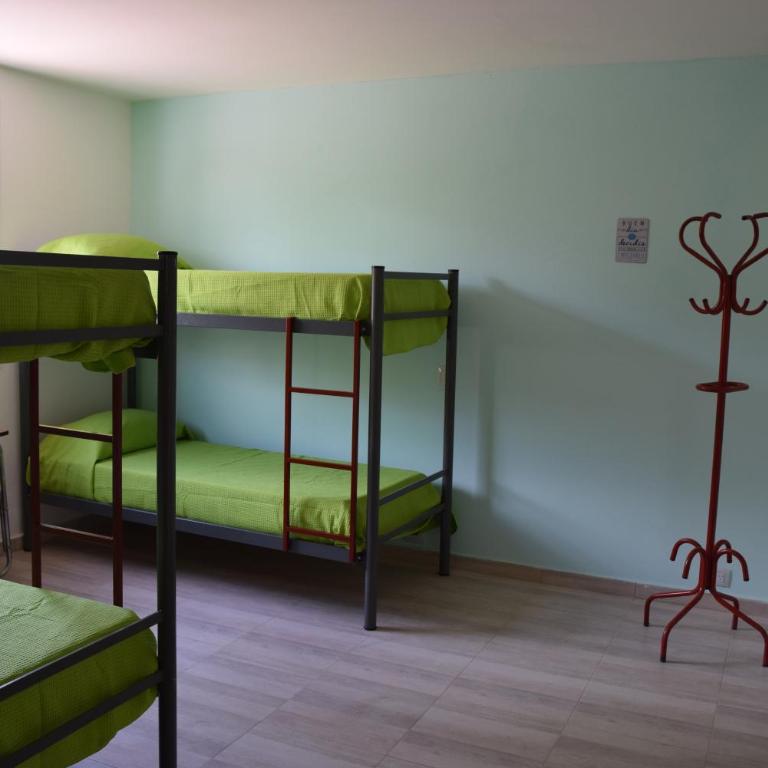 Central Paz Hostel - Cama en habitación compartida femenina de 6 camas - 1