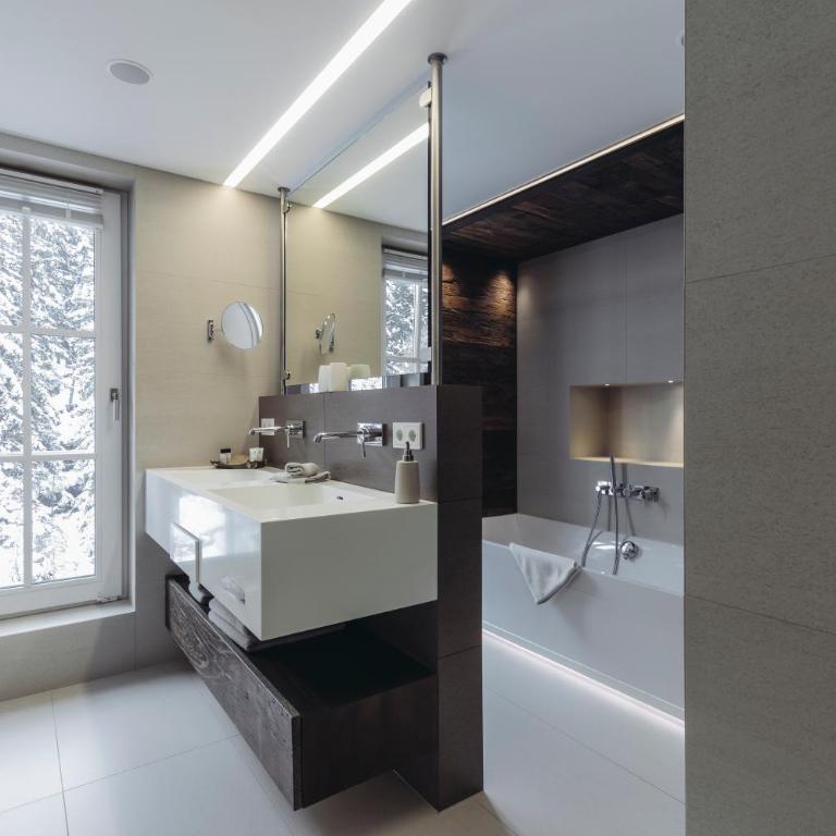 Mooser Hotel - Suite mit Balkon - 1