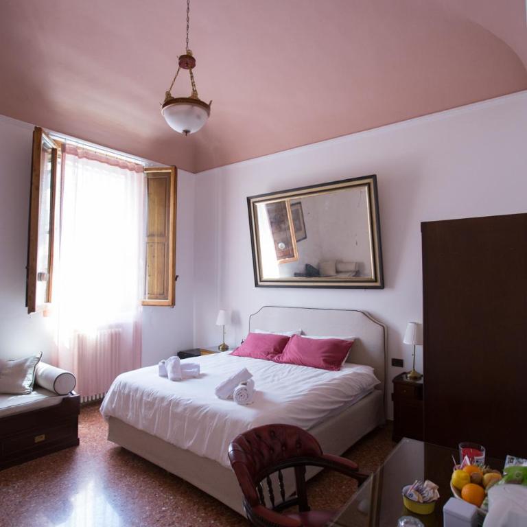 Baldovini Home Stay, Close to the city center - Camera Deluxe - 11