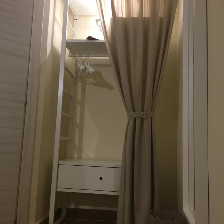 Napoli Storia e Mare - Camera Matrimoniale con Bagno Privato - 3