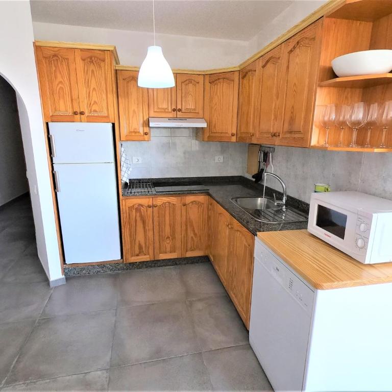 C4 Cactus Holiday Homes - Puerto del Rosario - Apartamento de 2 dormitorios - 3