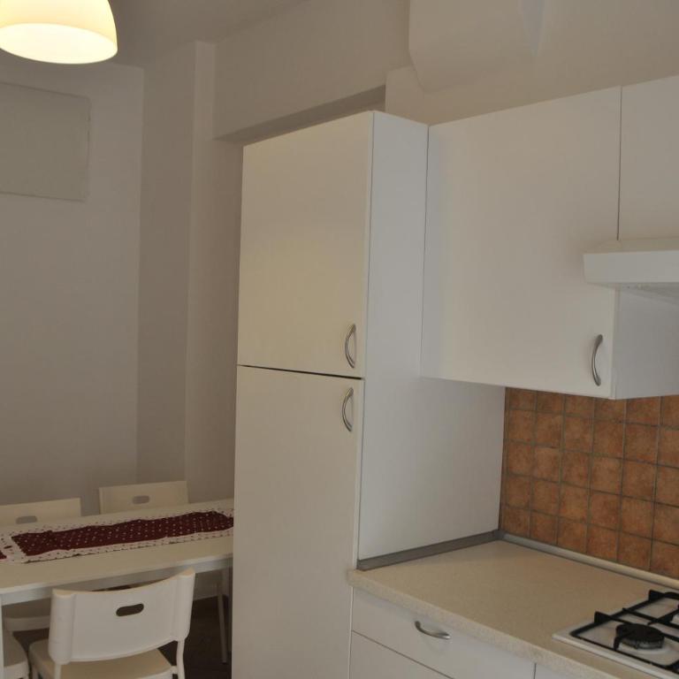 RomAmoR - Two-Bedroom Apartment - 10