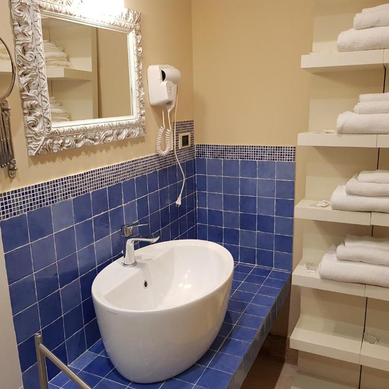 B&B Sicily Luxury - Quadruple Room with Private Bathroom - 16