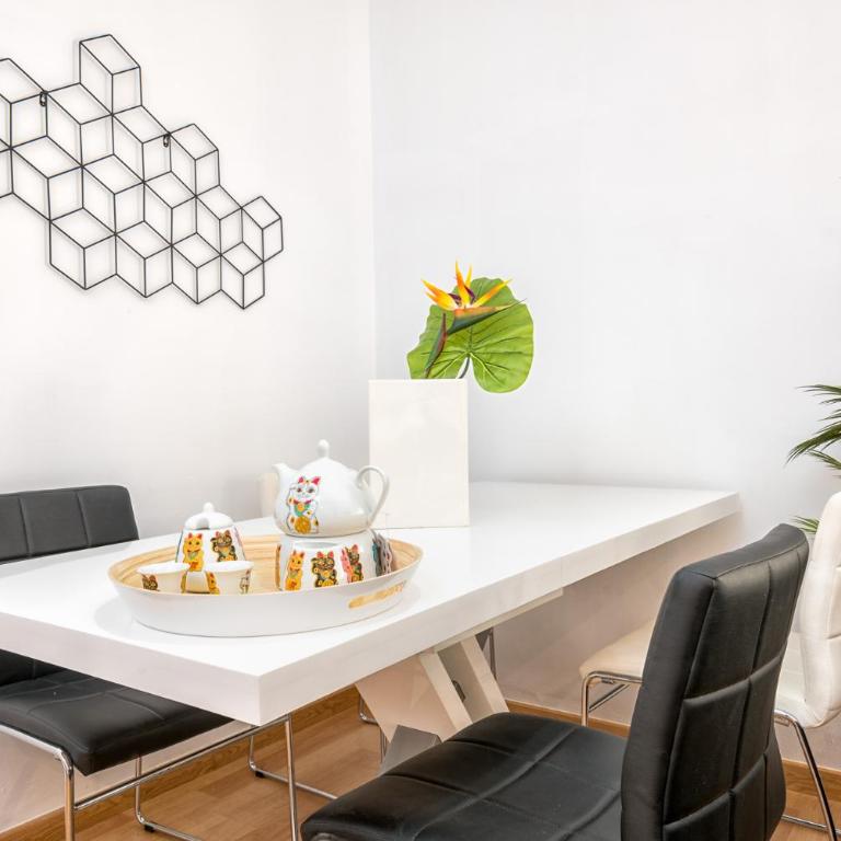 Atico con terraza ac 1hab en el centro y piscina comunitaria - Apartamento Ático - 20