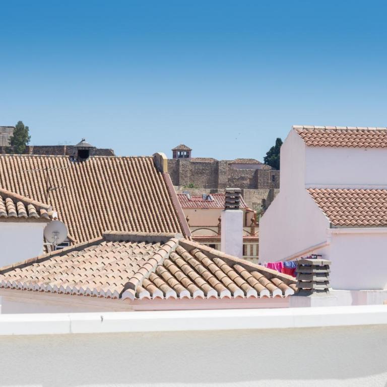 Atico con terraza ac 1hab en el centro y piscina comunitaria - Apartamento Ático - 39