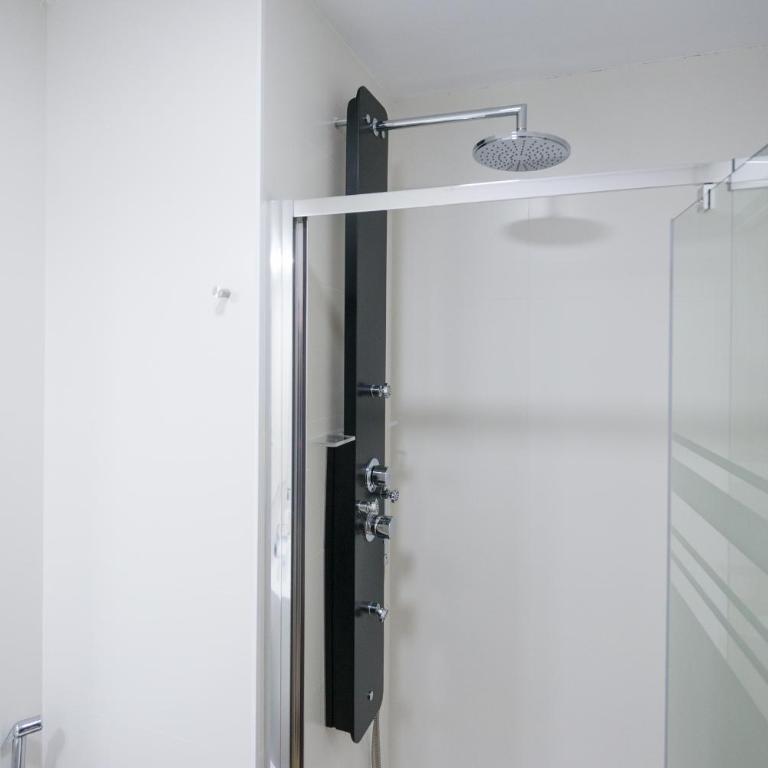 Nuevo centro 3 hab 2 baños ac wifi - Three-Bedroom Apartment - 25