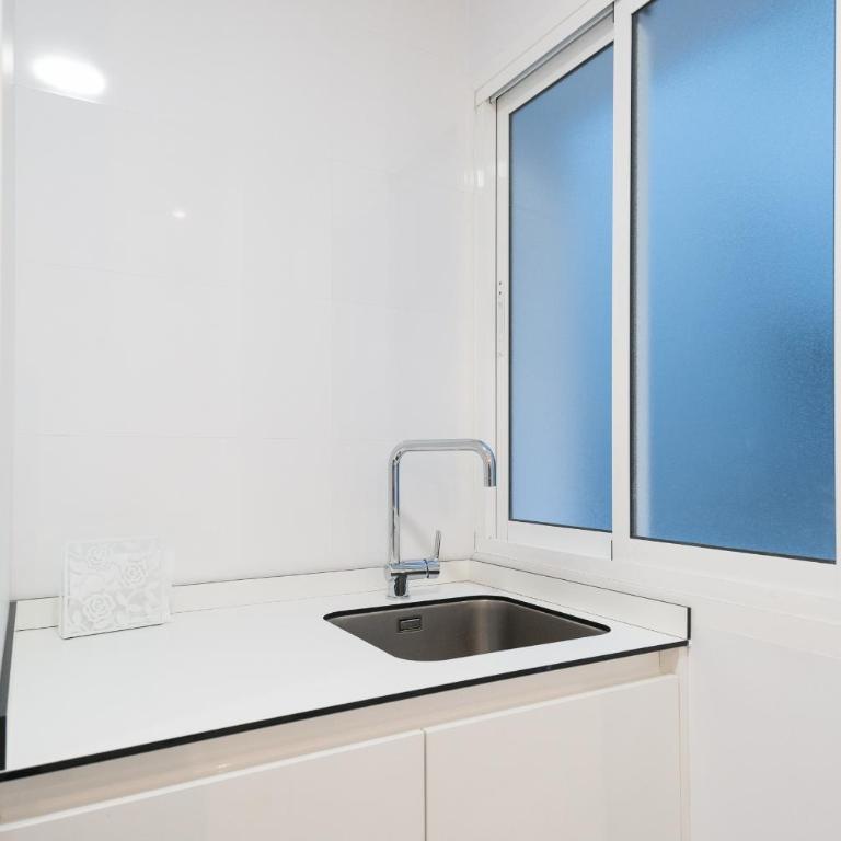 Nuevo centro 3 hab 2 baños ac wifi - Three-Bedroom Apartment - 18