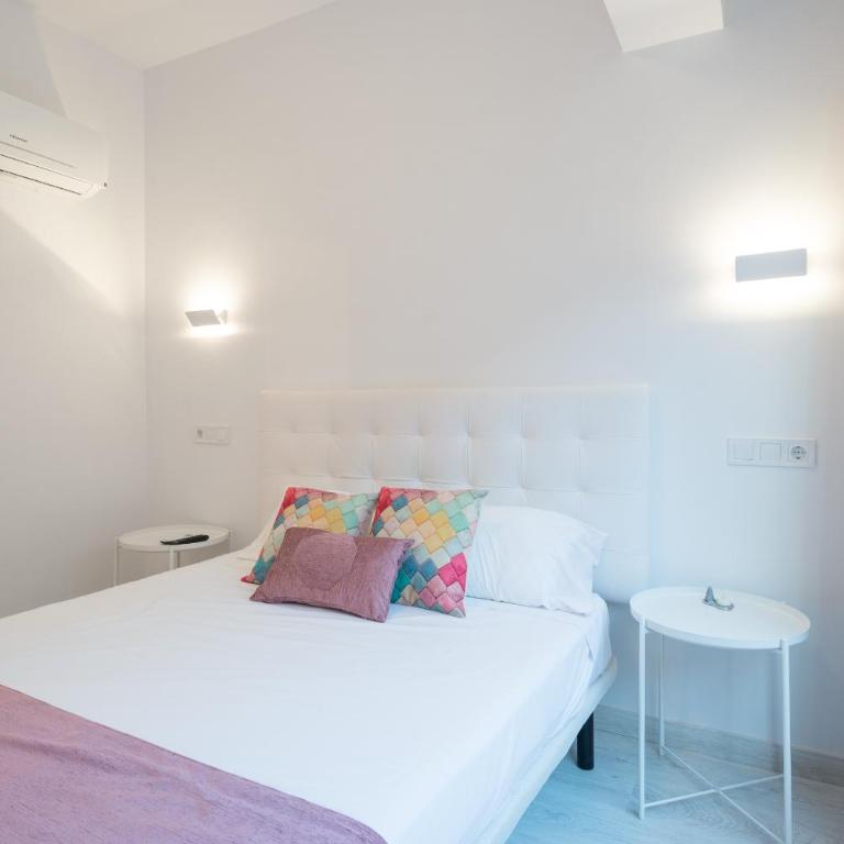 Nuevo centro 3 hab 2 baños ac wifi - Three-Bedroom Apartment - 22