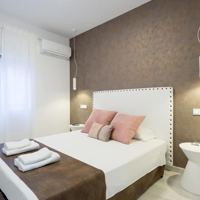 Nuevo centro 3 hab 2 baños ac wifi - Three-Bedroom Apartment - 2