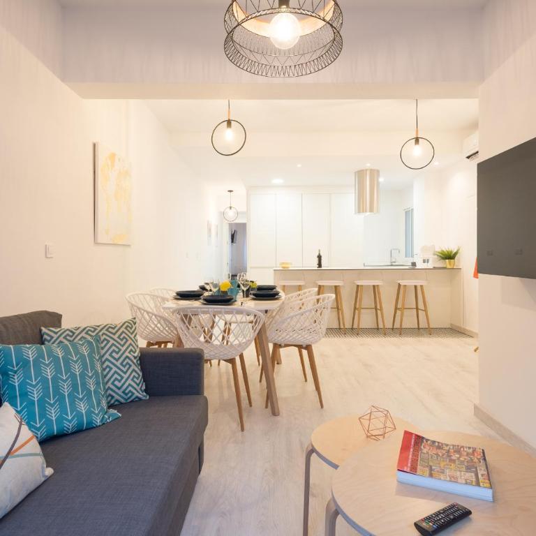 Nuevo centro 3 hab 2 baños ac wifi - Three-Bedroom Apartment - 4
