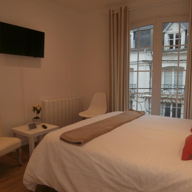 au Claire de lune - Chambre Double Confort avec Balcon - 4