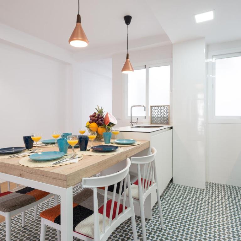 Centrico apartamento 2 dorm - Two-Bedroom Apartment - 24