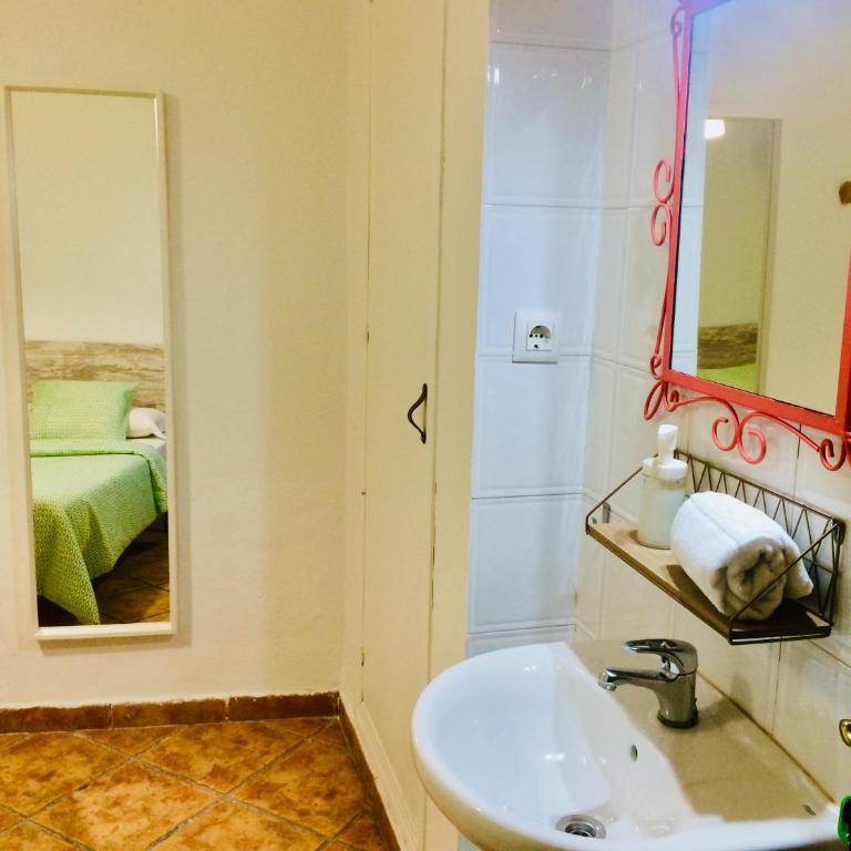 Pensión La Cantarera - Habitación Doble con ducha - 2 camas - 4