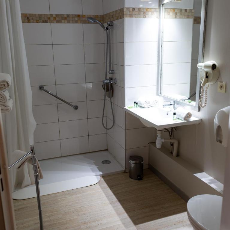 Hôtel le Mas des Ponts d'Arles - Chambre Familiale - 3