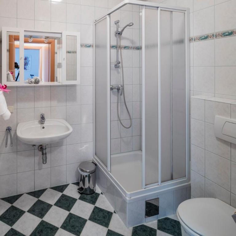 Pension Zum lustigen Steirer - Standard Zweibettzimmer - 4