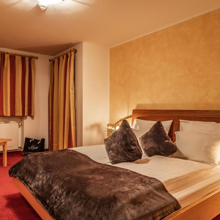 Boutique Hotel Kircher - Habitación Doble con balcón - 3