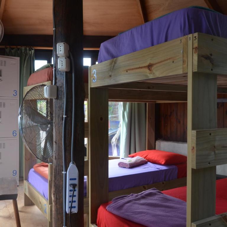 La Brújula Hostel - Bed in 8-Bed Dormitory Room - 38