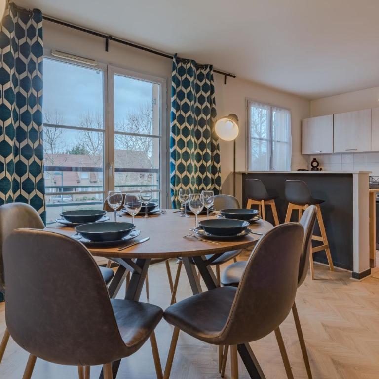 Cosy flat in Disneyland BMYGUEST - Two-Bedroom Apartment - 1