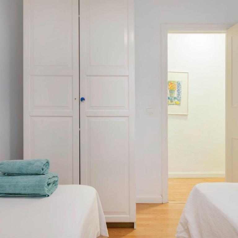 UrbanChicMalaga 3 Bedroom Spacious Quiet Historic Malaga Apt - Apartamento de 3 dormitorios - 21