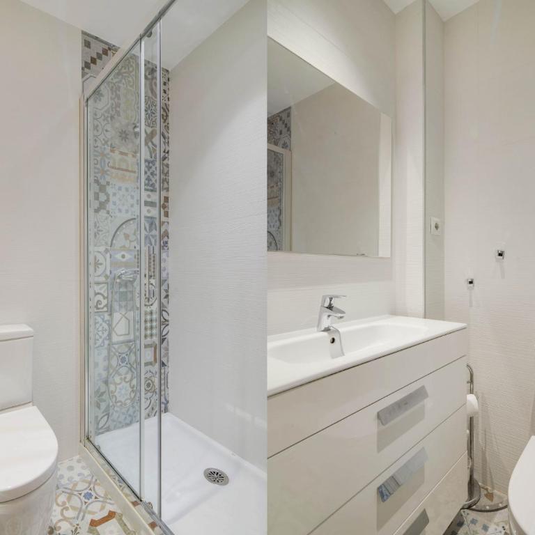 UrbanChicMalaga 3 Bedroom Spacious Quiet Historic Malaga Apt - Apartamento de 3 dormitorios - 24