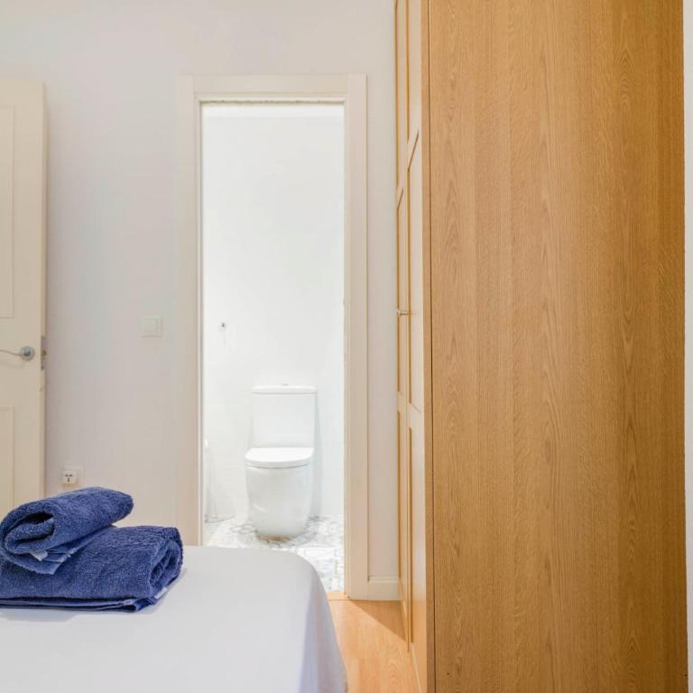 UrbanChicMalaga 3 Bedroom Spacious Quiet Historic Malaga Apt - Apartamento de 3 dormitorios - 27