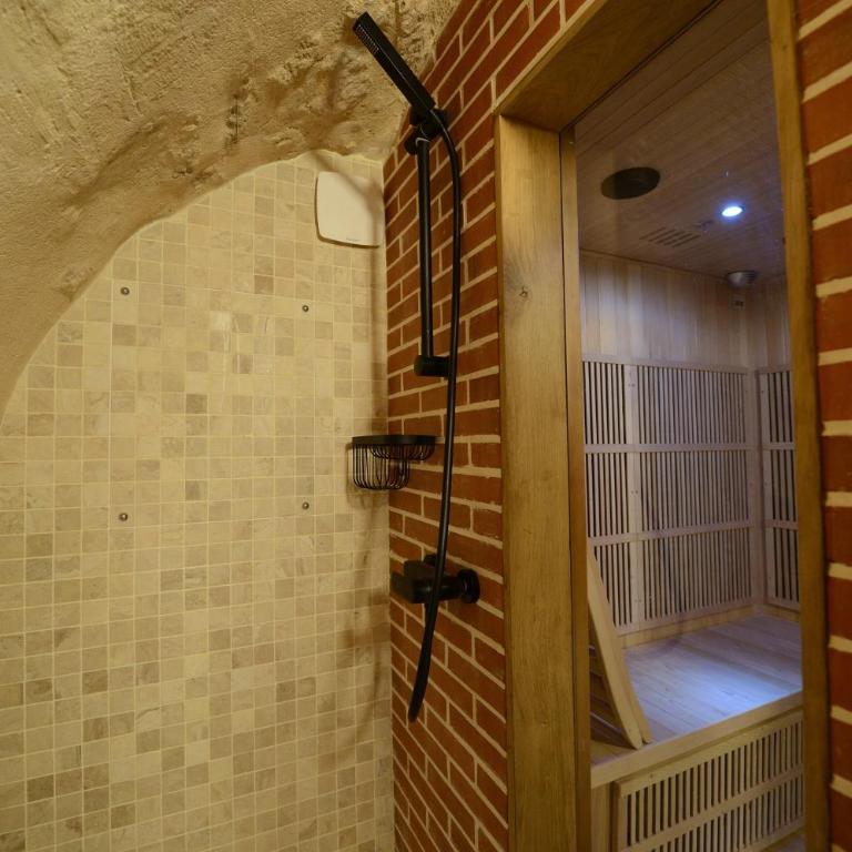 Loft Basfour-Paris Centre tout équipé avec SAUNA!-Paris 4e - Appartement Supérieur avec Sauna - 14