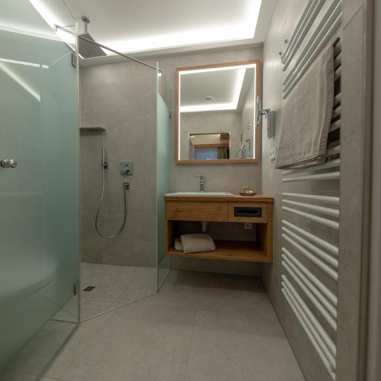 Hotel Garni Glockenstuhl - Superior Doppelzimmer - 1