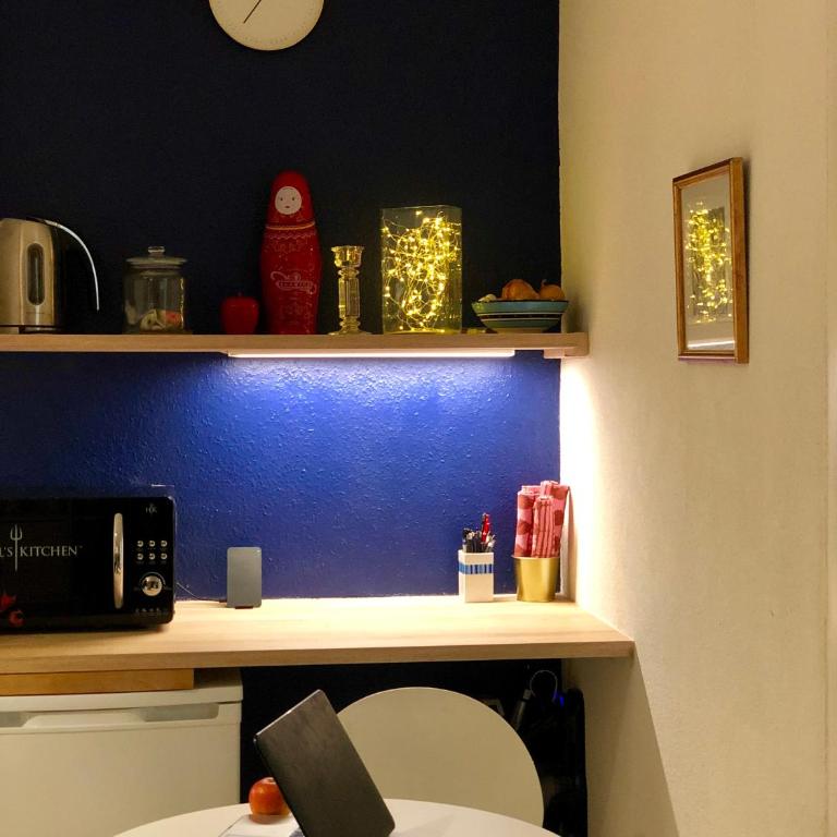 Cool & Central 2 bedroom in heart of Eaux-vives - Appartement 2 Chambres - 6