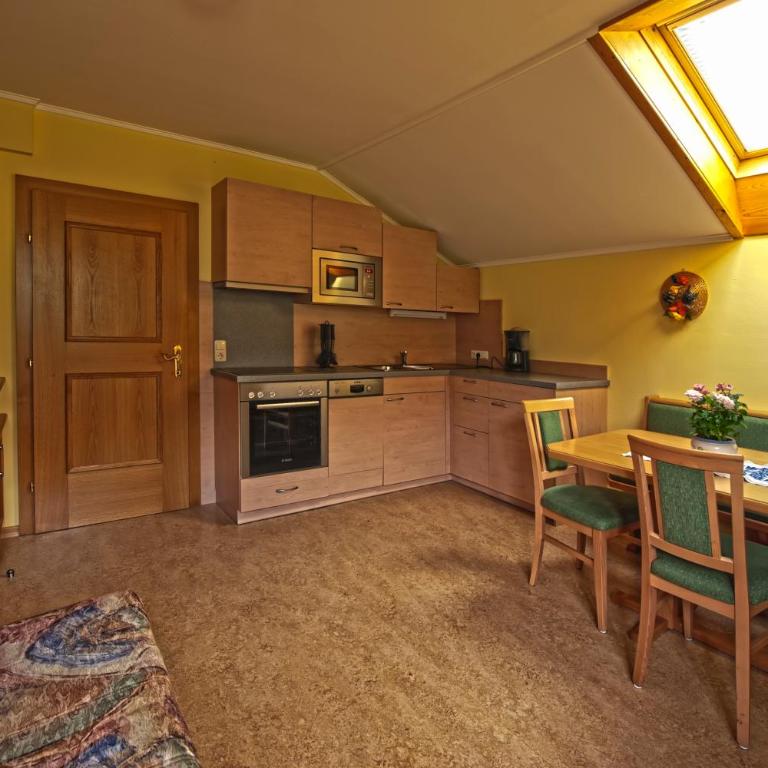 Hausebengut - Apartment mit 1 Schlafzimmer und Dusche - 2