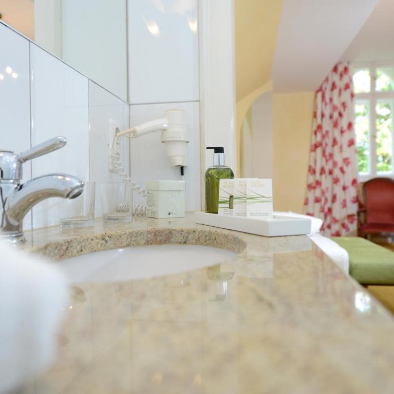 Dermuth Hotels – Parkvilla Wörth - Doppelzimmer mit Gartenblick - 3